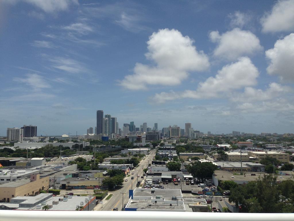 Real Living Hotel Residence Miami Exterior photo